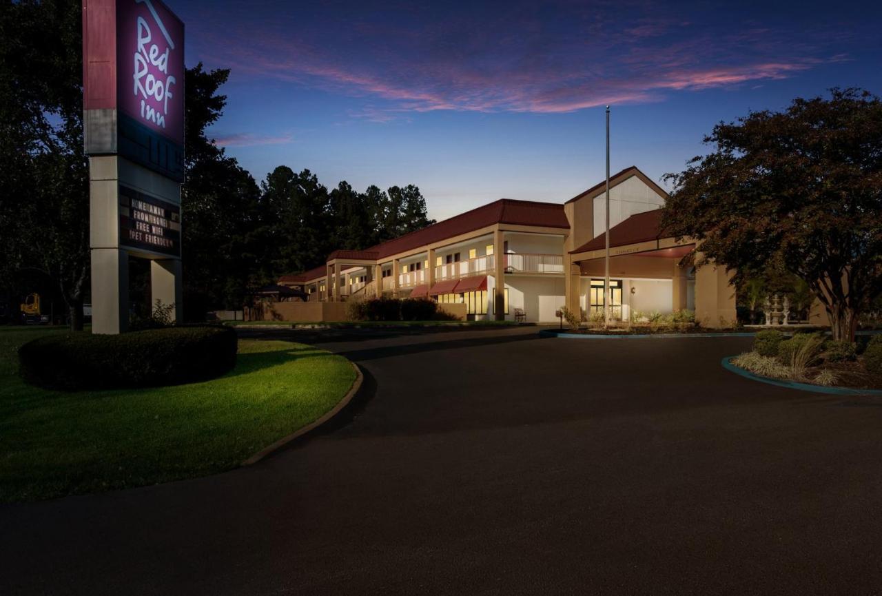 Red Roof Inn Tupelo Exterior photo